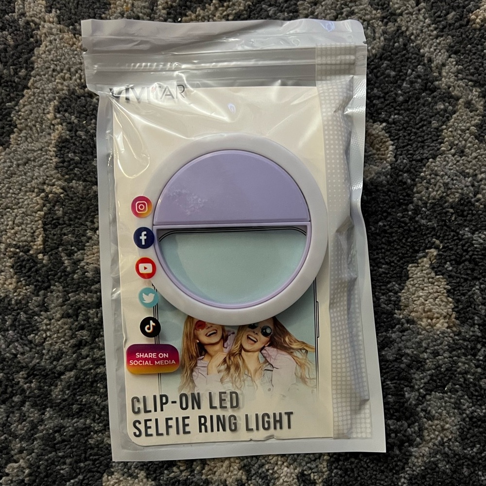 Vivitar Clip-On LED Selfie and Video Ring Light